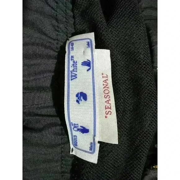 NWT Off-White Classic Belted Cargo Swim Shorts - Picture 8 of 16